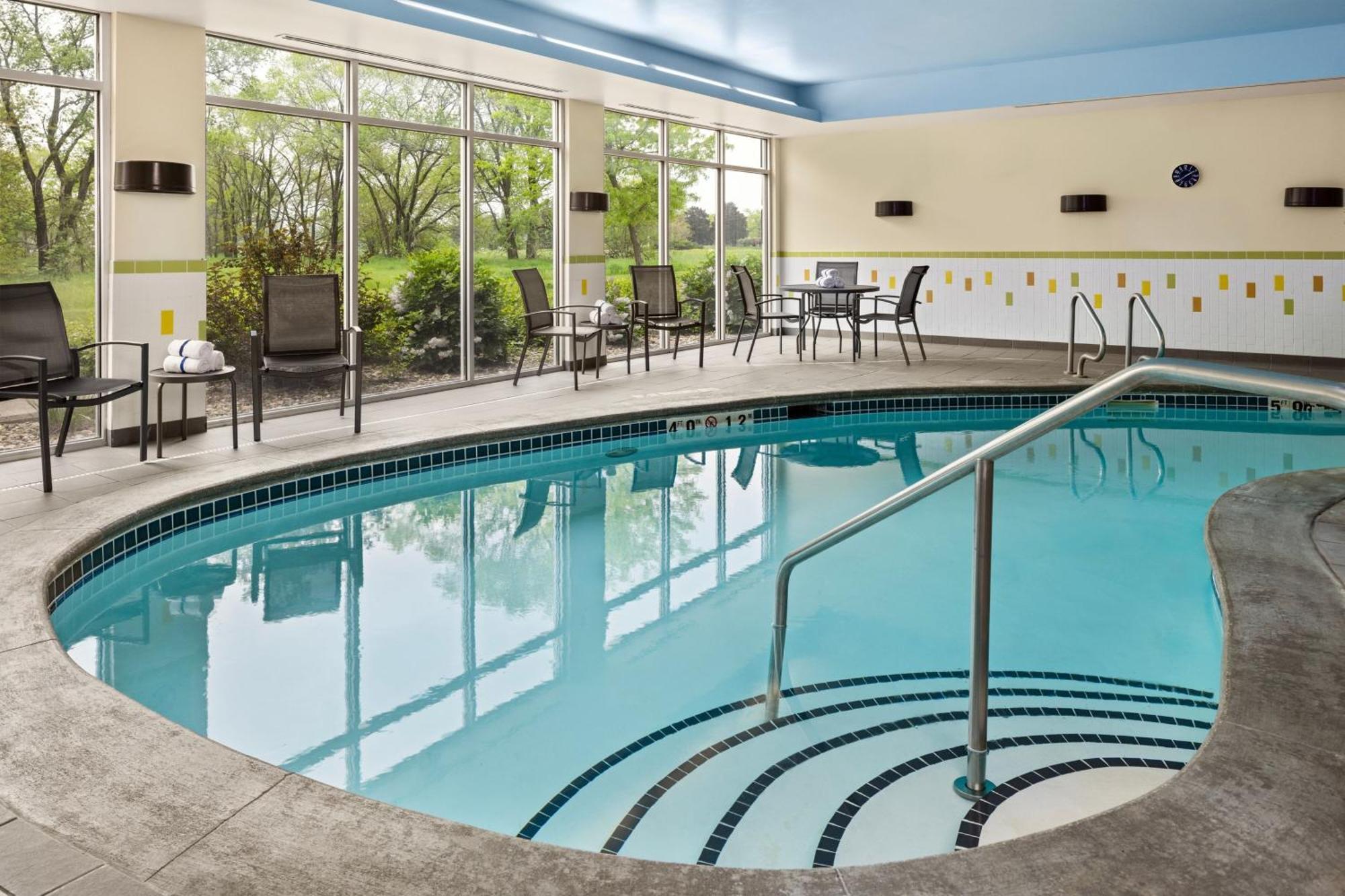 Fairfield Inn & Suites By Marriott Waterloo Cedar Falls Экстерьер фото