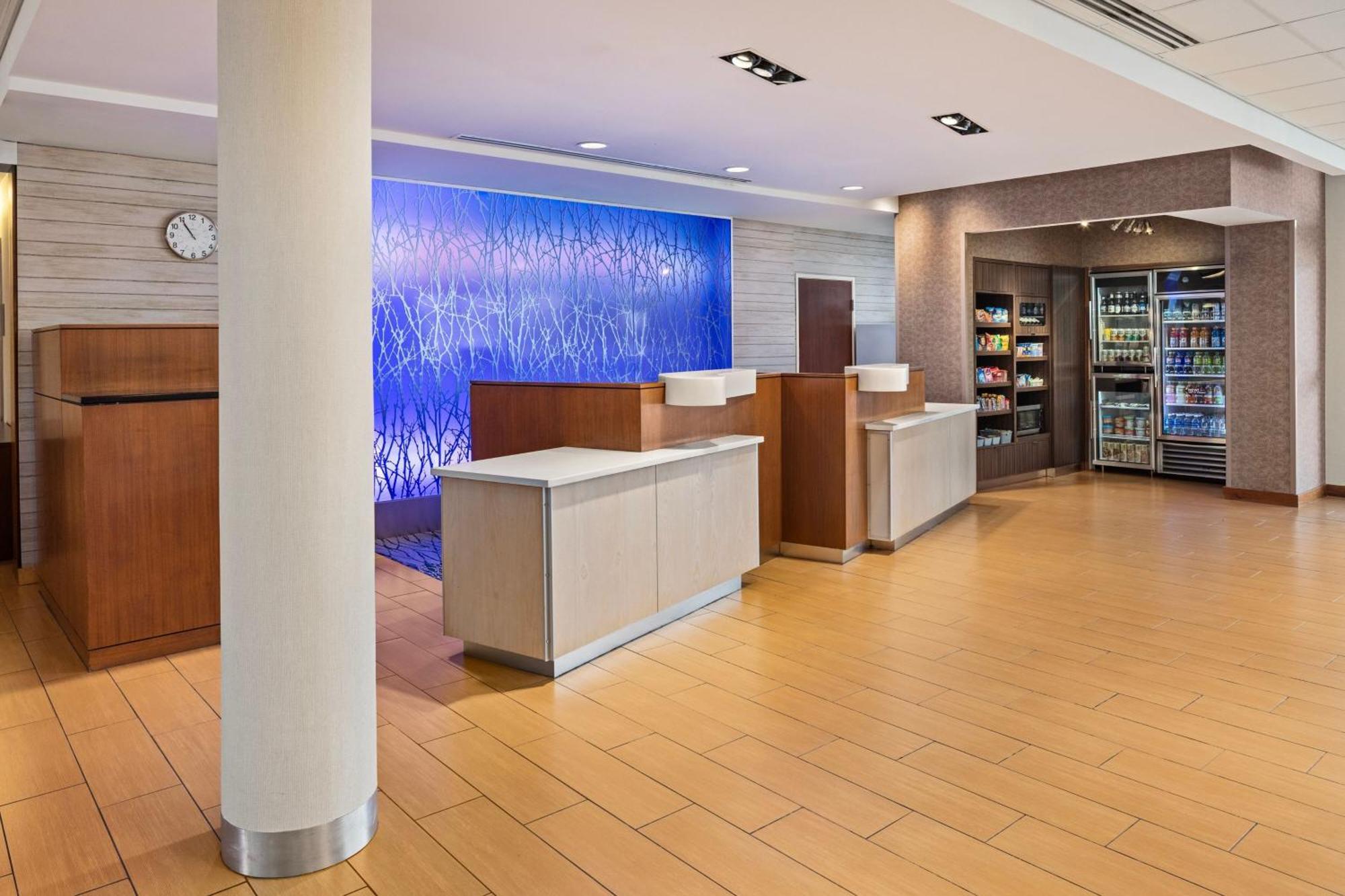 Fairfield Inn & Suites By Marriott Waterloo Cedar Falls Экстерьер фото