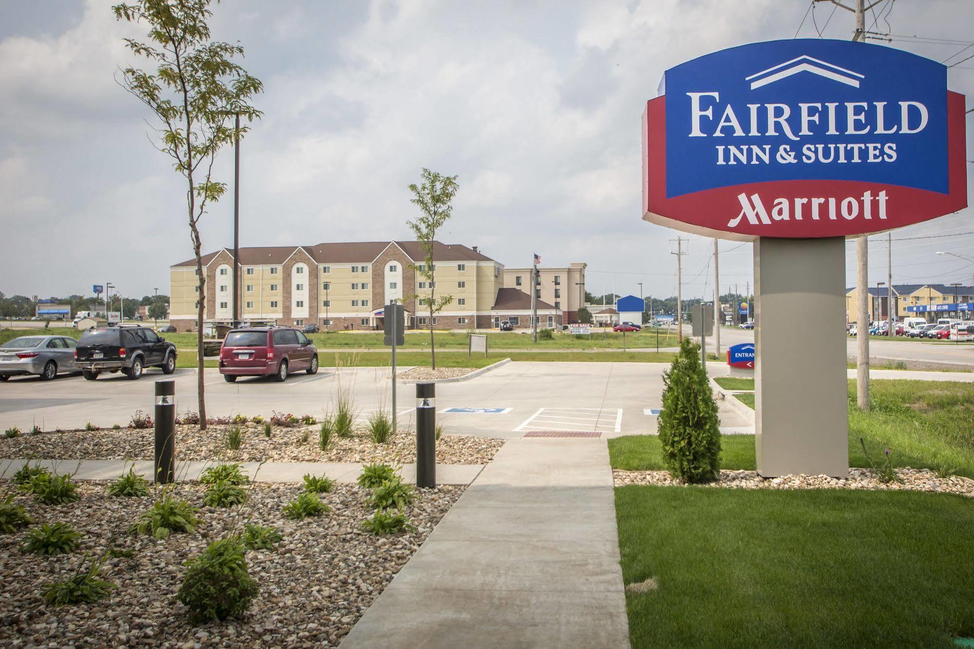 Fairfield Inn & Suites By Marriott Waterloo Cedar Falls Экстерьер фото